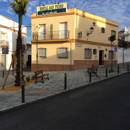 Hostal San Pedro Sanlúcar la Mayor Exteriör bild