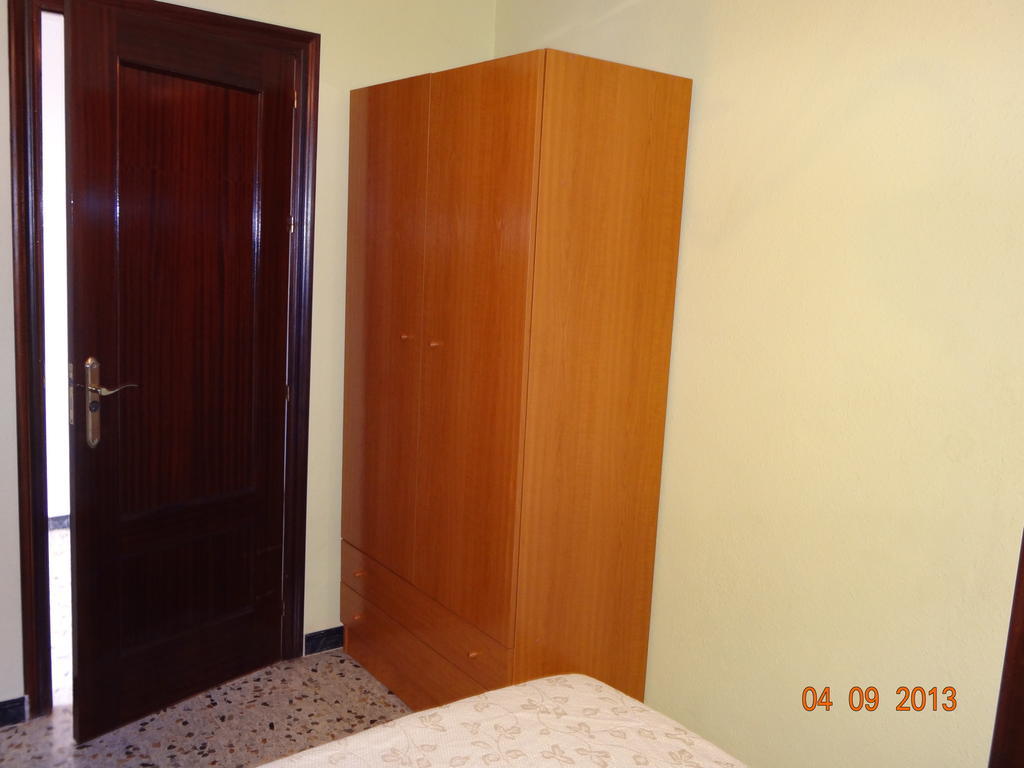 Hostal San Pedro Sanlúcar la Mayor Exteriör bild